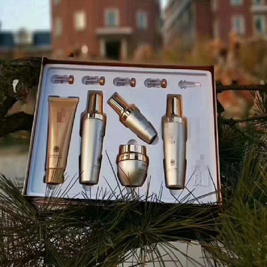 LuxuryGlow Advanced Moisturizing Milk Lotion – Brighten & Hydrate Skin (120ml)