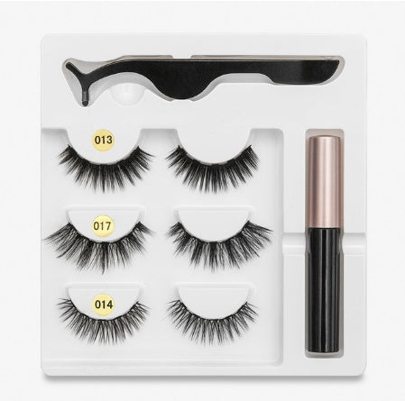 LuxuryGlow Magnetic False Eyelashes – Natural Look with Cotton Stem (1 Pair)