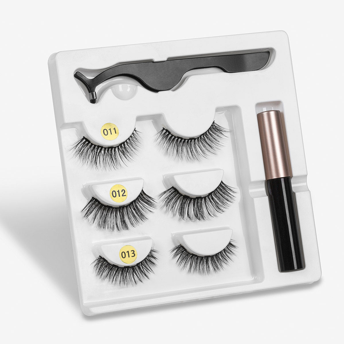 LuxuryGlow Magnetic False Eyelashes – Natural Look with Cotton Stem (1 Pair)