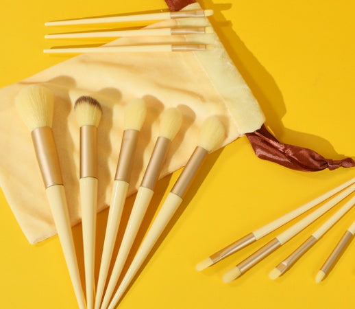 Juego de 13 brochas de maquillaje profesionales LuxuryGlow con cerdas sintéticas suaves