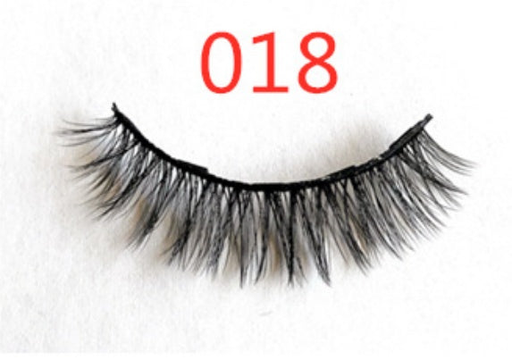 LuxuryGlow Magnetic False Eyelashes – Natural Look with Cotton Stem (1 Pair)
