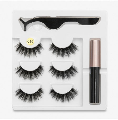 LuxuryGlow Magnetic False Eyelashes – Natural Look with Cotton Stem (1 Pair)