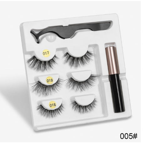 LuxuryGlow Magnetic False Eyelashes – Natural Look with Cotton Stem (1 Pair)