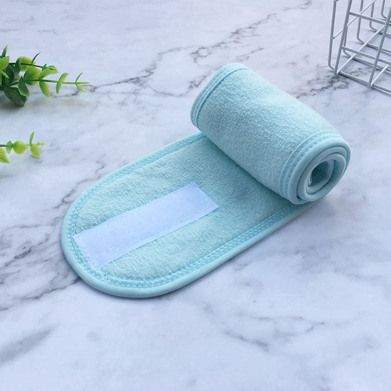 Diadema suave LuxuryGlow para el lavado facial, maquillaje y rutina de cuidado de la piel