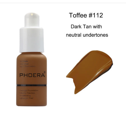 Base correctora mate con control de aceite PHOERA: acabado natural y cobertura duradera
