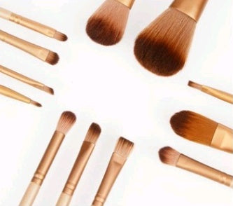 Juego de 12 brochas de maquillaje LuxuryGlow con estuche de hierro: cerdas de rayón y mangos de madera
