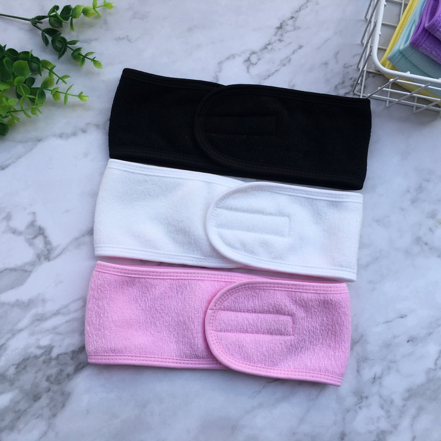 Diadema suave LuxuryGlow para el lavado facial, maquillaje y rutina de cuidado de la piel