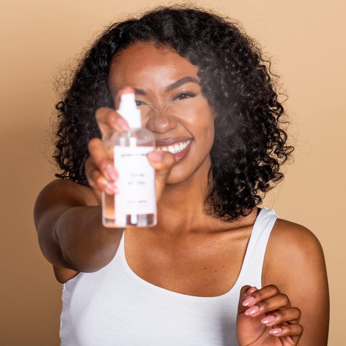 Grace & Stella Rose Water Facial Spray – Award-Winning Hydrating Rose Mist with Hyaluronic Acid for Radiance, Redness & Oil Control – Vegan Toner & Makeup Setting Spray – 240ml