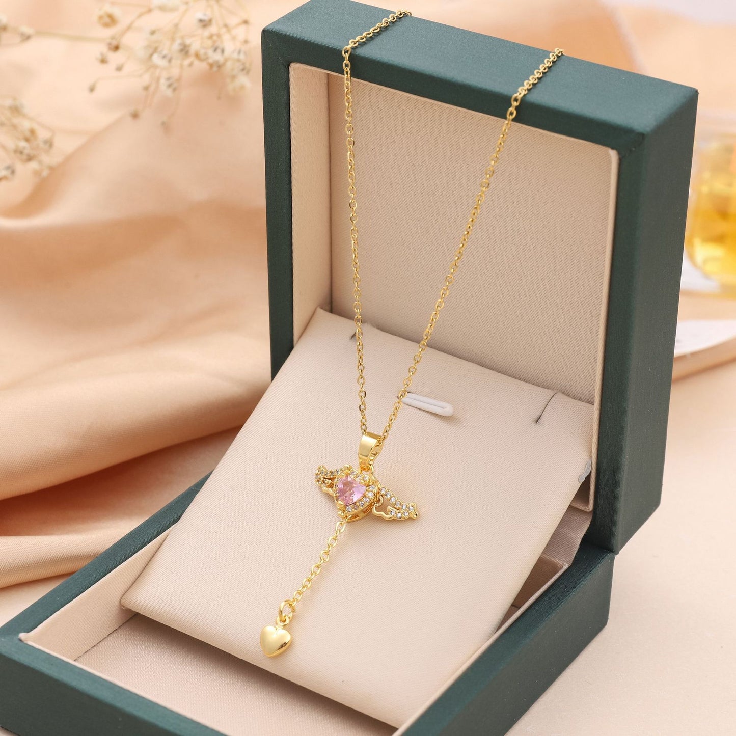 Collar con borlas y alas de ángel de Cupido en movimiento de lujo con cadena de clavícula de cristal, regalo de San Valentín para mujer.