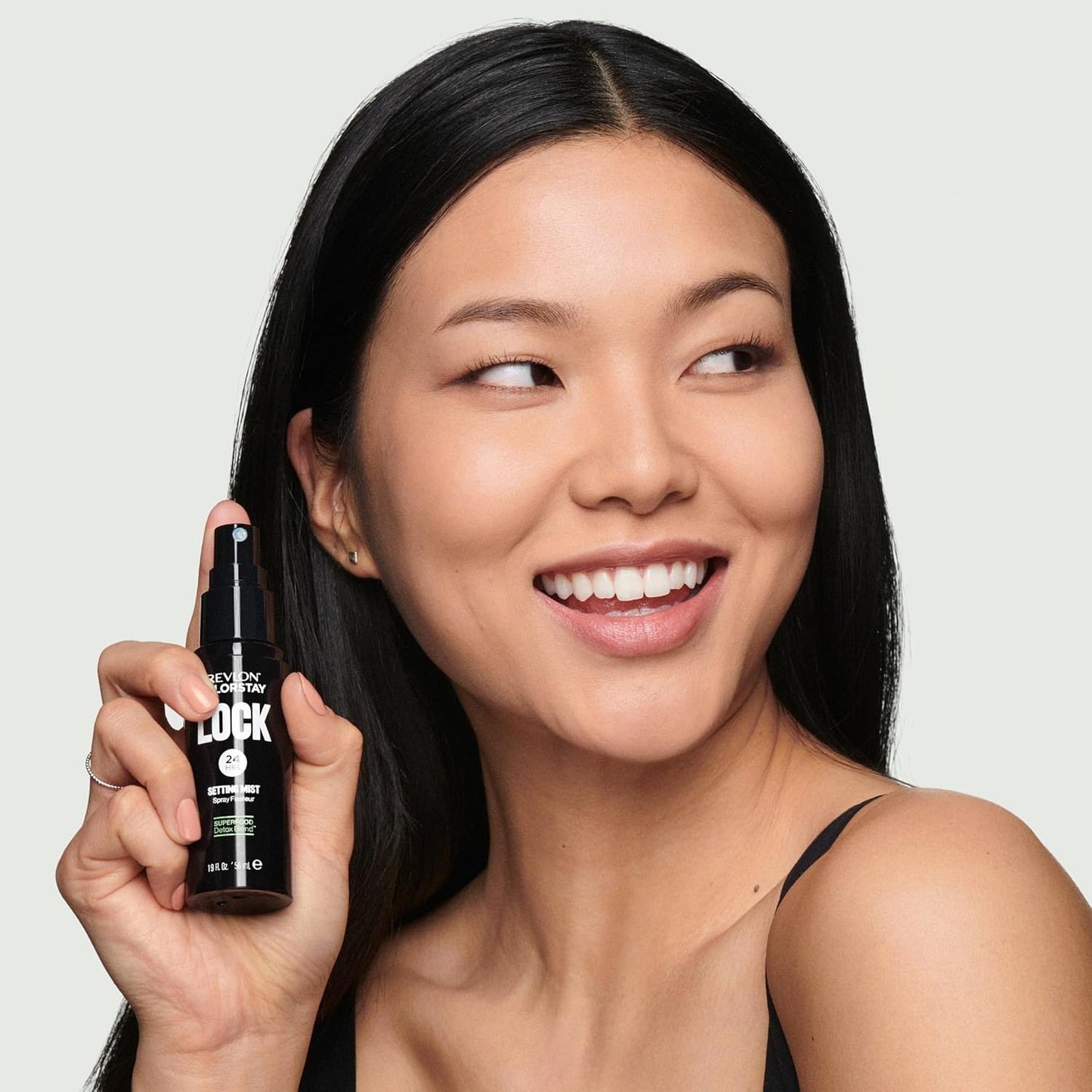 Revlon ColorStay 24 Hr Lock Setting Mist – Mattifying & Oil-Absorbing Makeup Setting Spray with Superfood Detox Blend – Transfer-Proof, Mask Friendly – 1.9 fl oz