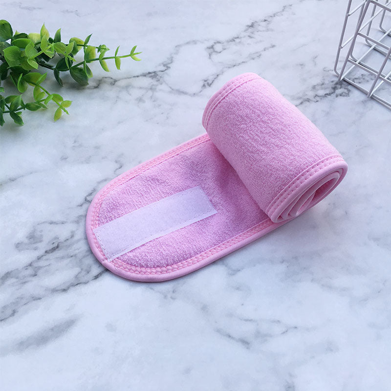 Diadema suave LuxuryGlow para el lavado facial, maquillaje y rutina de cuidado de la piel