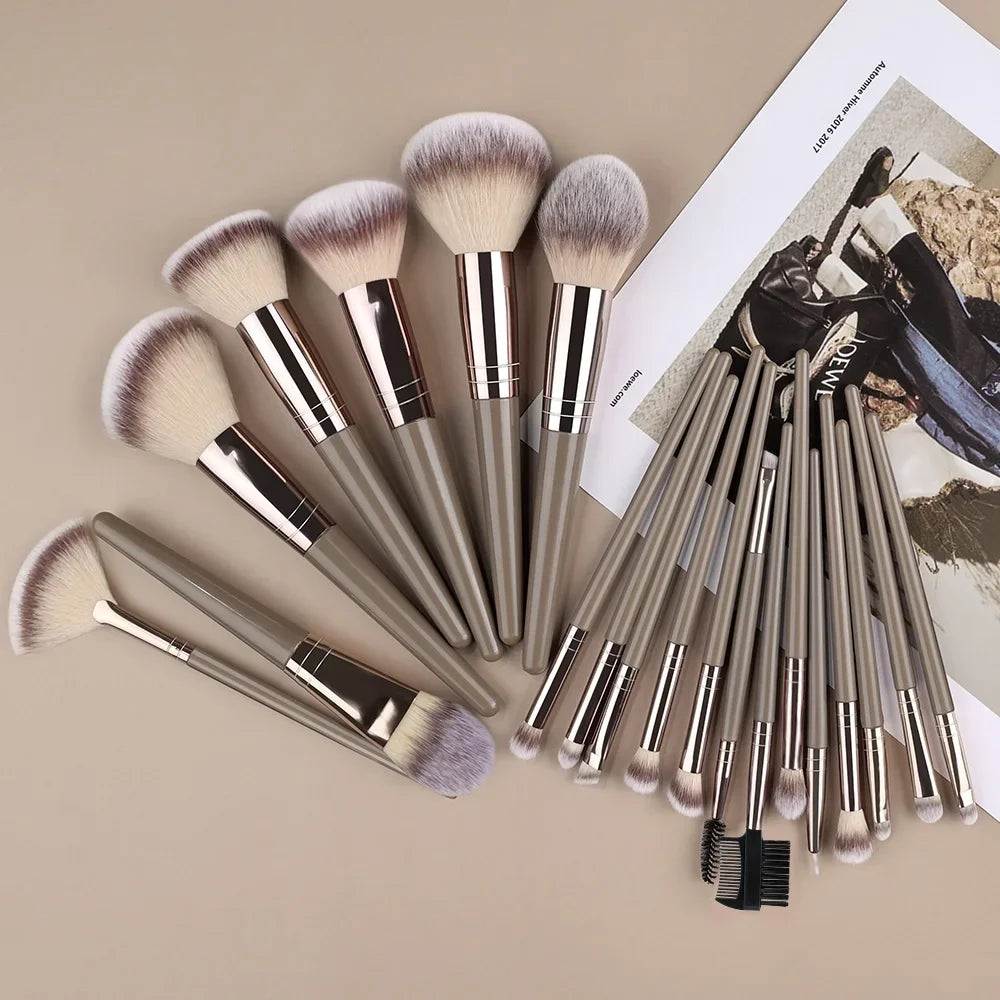 ZSRUNHUI 1–20 Pcs Professional Makeup Brush Set – Soft, Precise & Multi-Use
