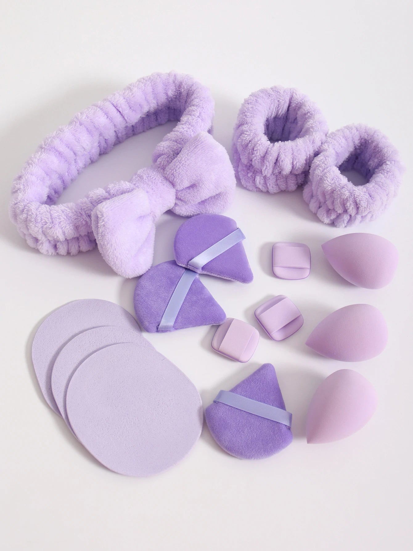 LuxuryGlow 15-Piece Makeup Sponge & Cosmetic Puff Set – Beauty Blender, Headband & Wristband