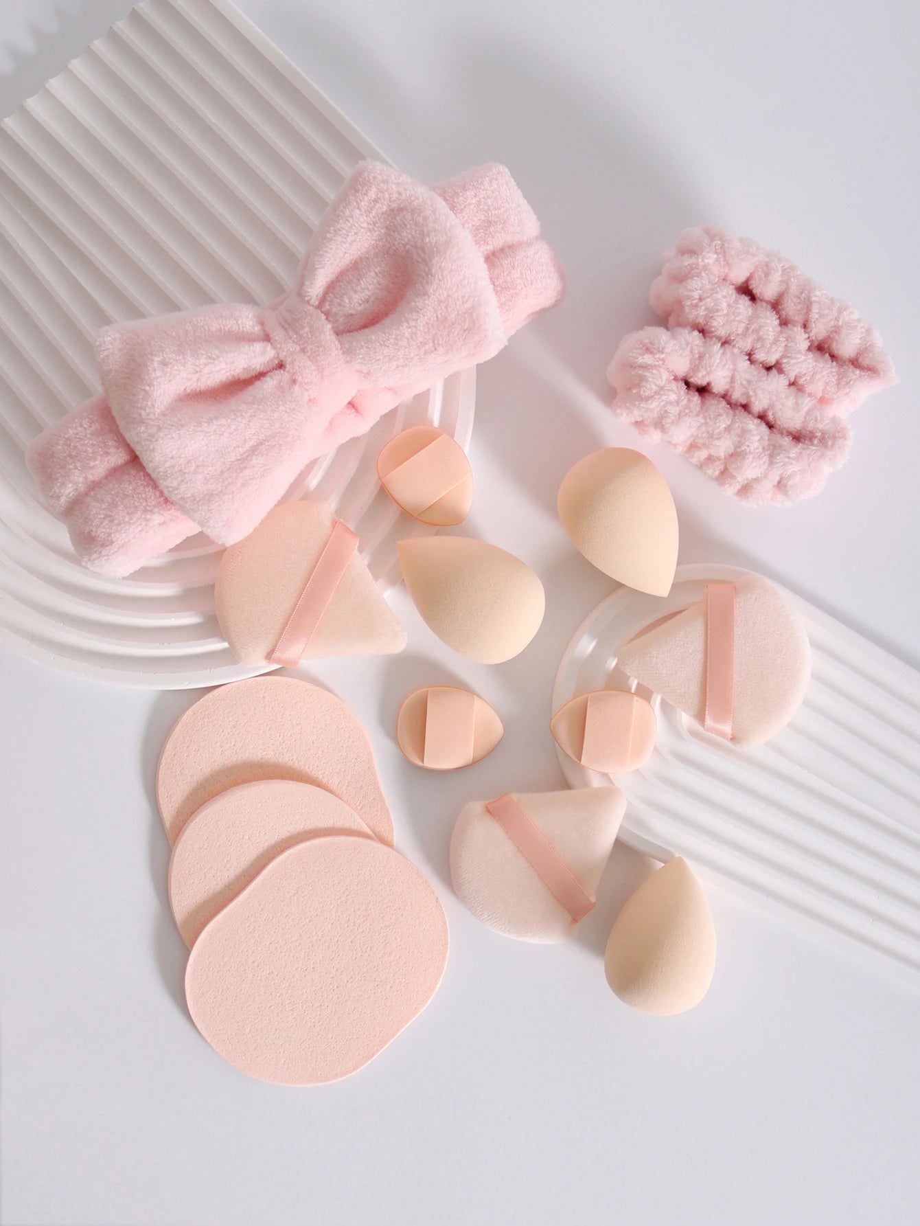 LuxuryGlow 15-Piece Makeup Sponge & Cosmetic Puff Set – Beauty Blender, Headband & Wristband