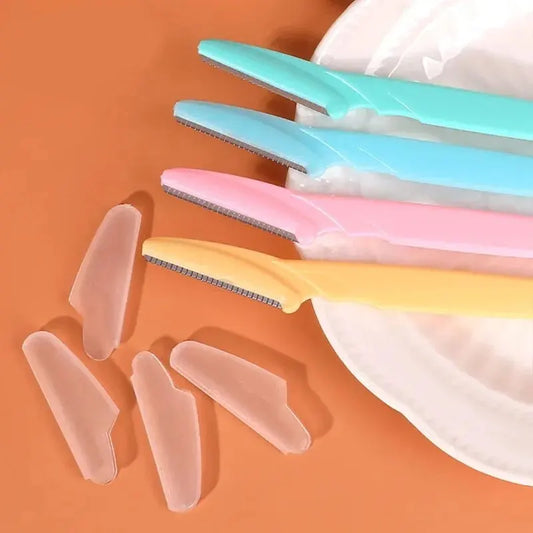 Recortador de cejas seguro LuxuryGlow para mujer: herramienta de maquillaje resistente a rayones, suave y fácil de usar.