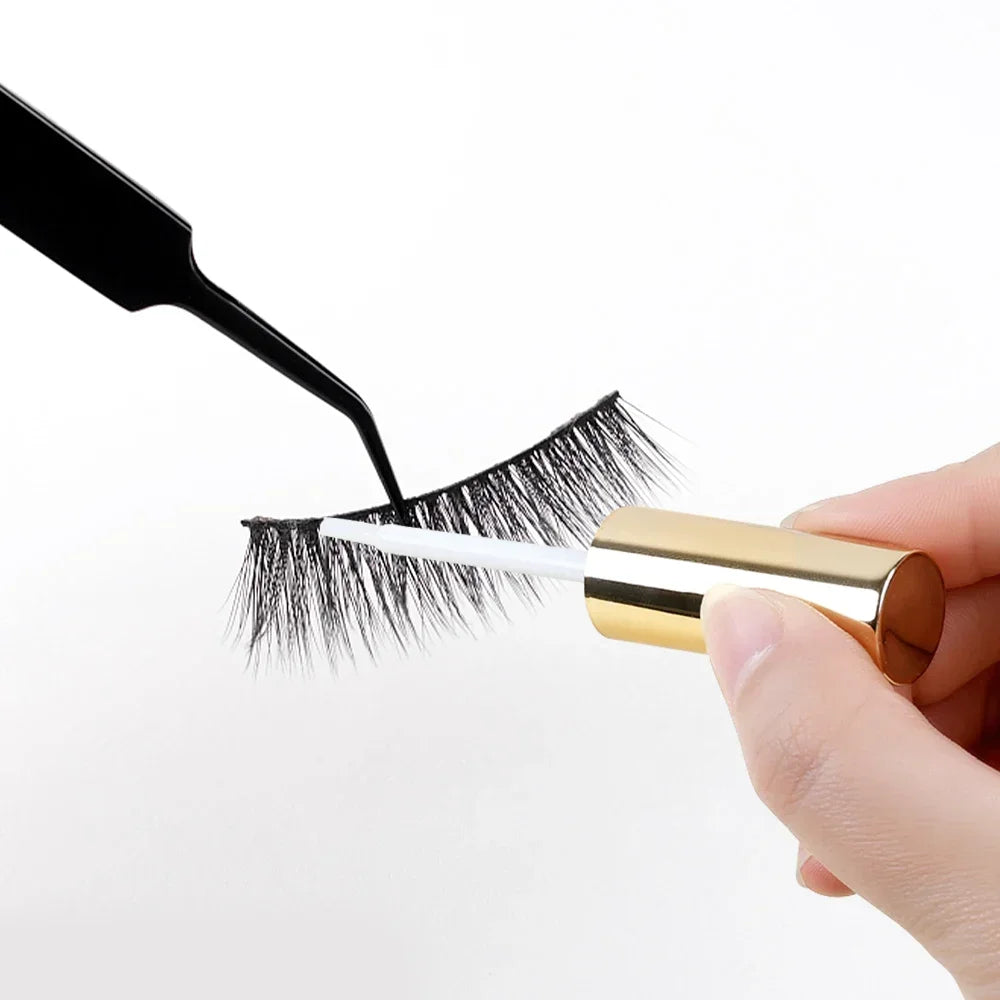 غراء الرموش الاحترافي من LuxuryGlow - لاصق رموش شفاف وأسود مقاوم للماء