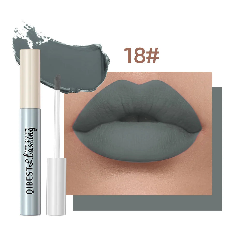 Labial líquido mate QiBest: duradero, resistente a las manchas y con acabado aterciopelado.