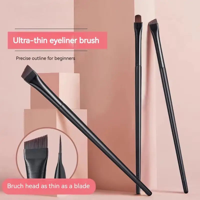 LuxuryGlow 3PCS Precision Eyeliner & Eyebrow Contour Brush Set – Soft Fiber Makeup Tools