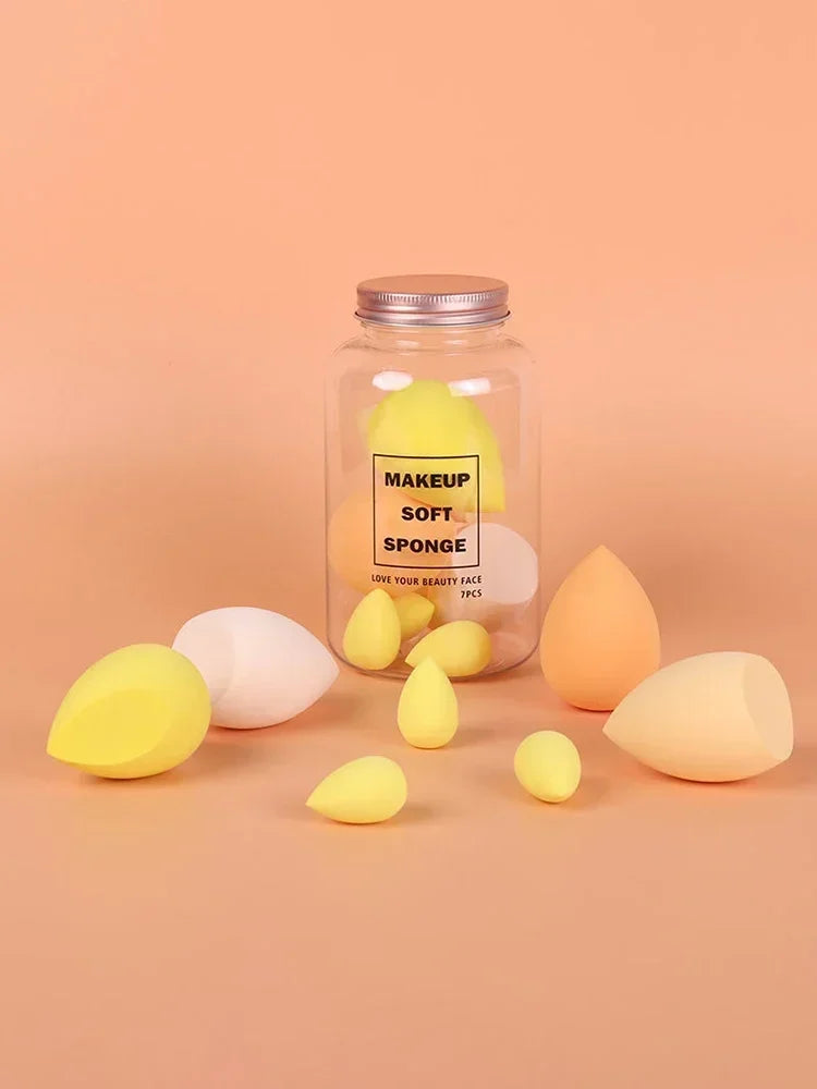 Juego de 7 esponjas de maquillaje con degradado LuxuryGlow con caja de cartón para guardar huevos: suaves y reutilizables.
