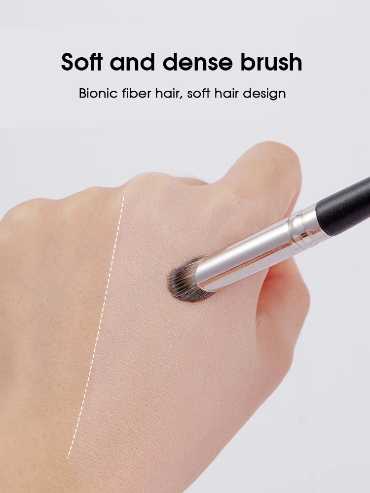 GECOMO Finger Concealer Brush – Soft Round Head for Spot & Pimple Coverage