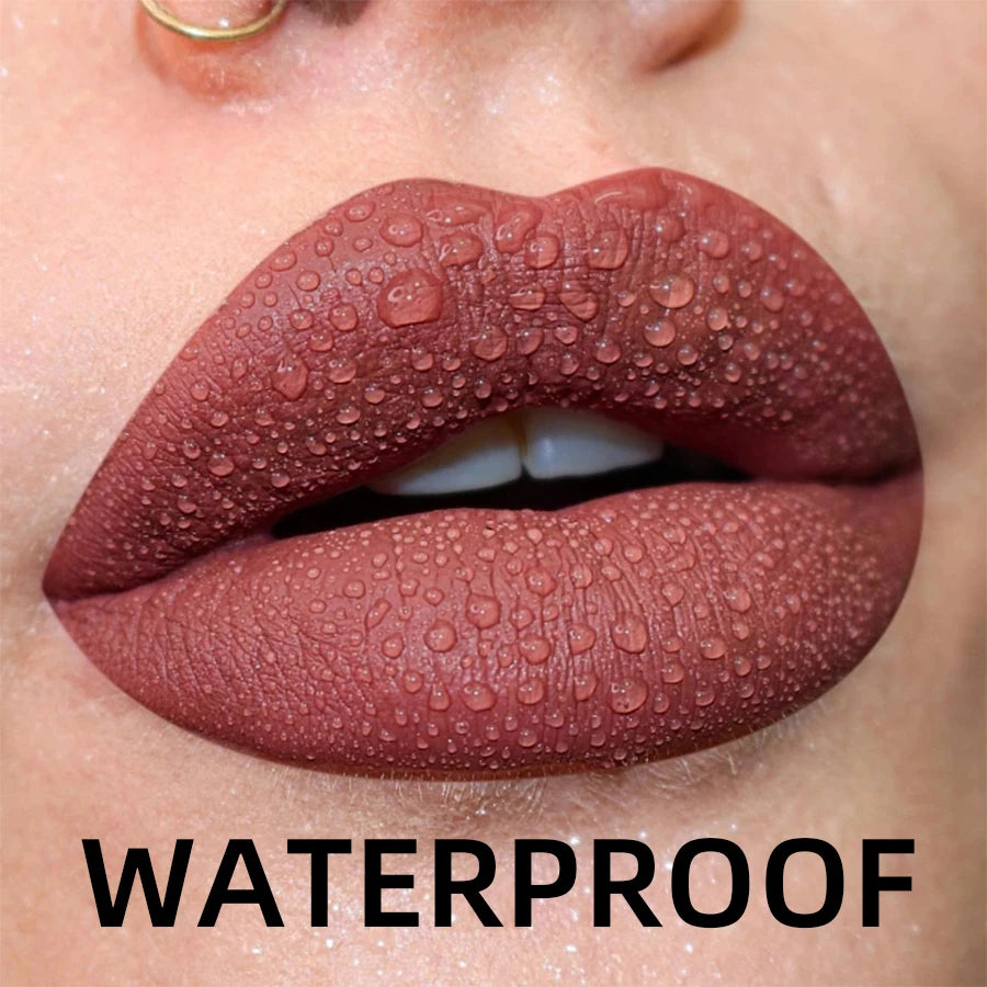 Brillo labial mate aterciopelado LuxuryGlow de 19 colores: labial líquido resistente al agua y de larga duración.