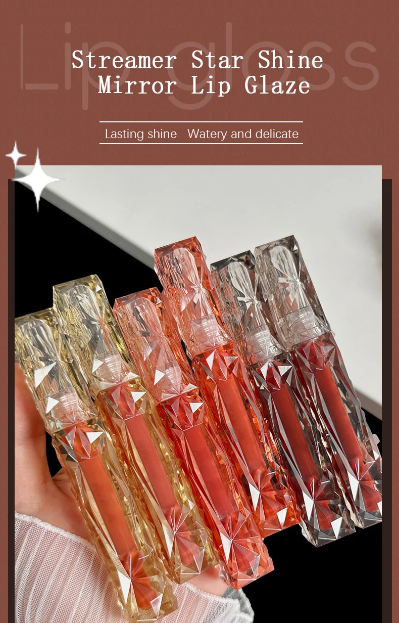 Brillo de labios MAXFINE Mirror: brillo transparente de larga duración, hidratante y resistente al agua con efecto halo.