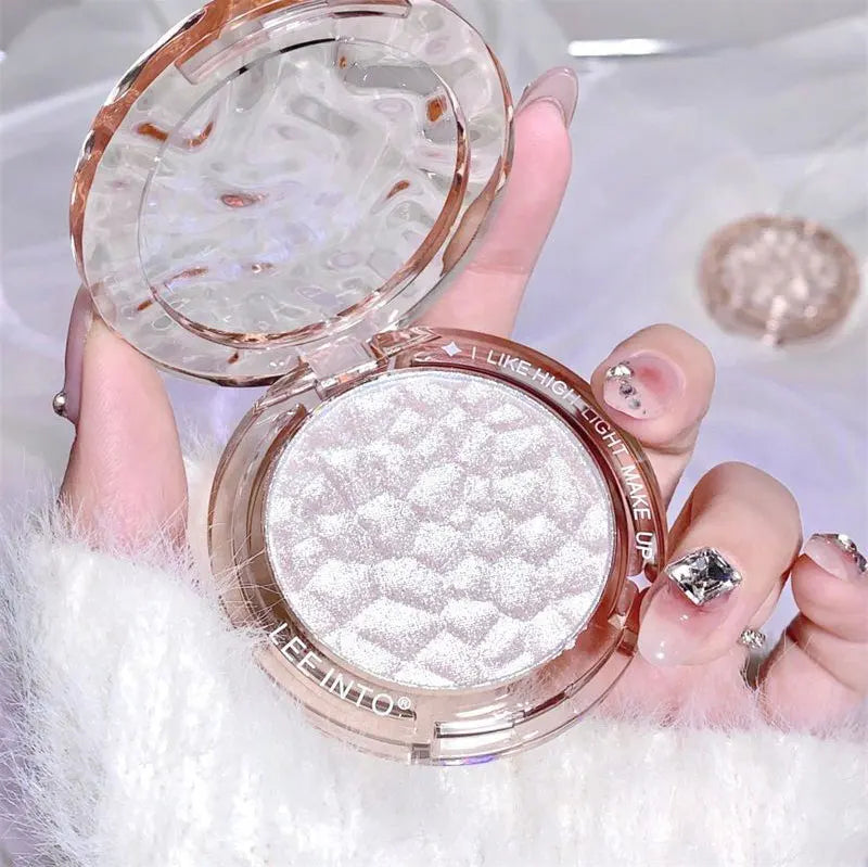 لوحة تحديد وإضاءة فاخرة عالية اللمعان من LuxuryGlow - كريم لامع يدوم طويلاً لتوهج طبيعي ولمسة نهائية مشرقة
