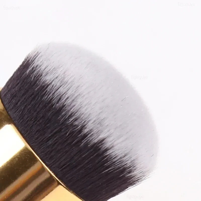LuxuryGlow Mushroom Head Foundation Brush – Seamless, Streak-Free BB Cream Applicator