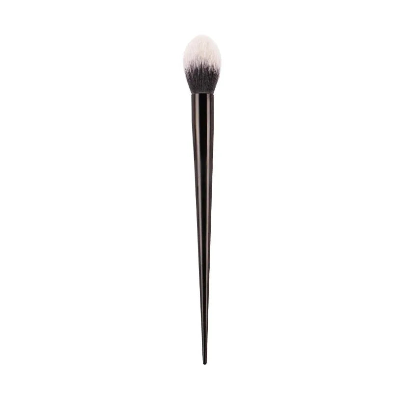 LuxuryGlow Soft Highlight Makeup Brush – Synthetic Fiber Bristles & Sleek Black Handle for Flawless Glow