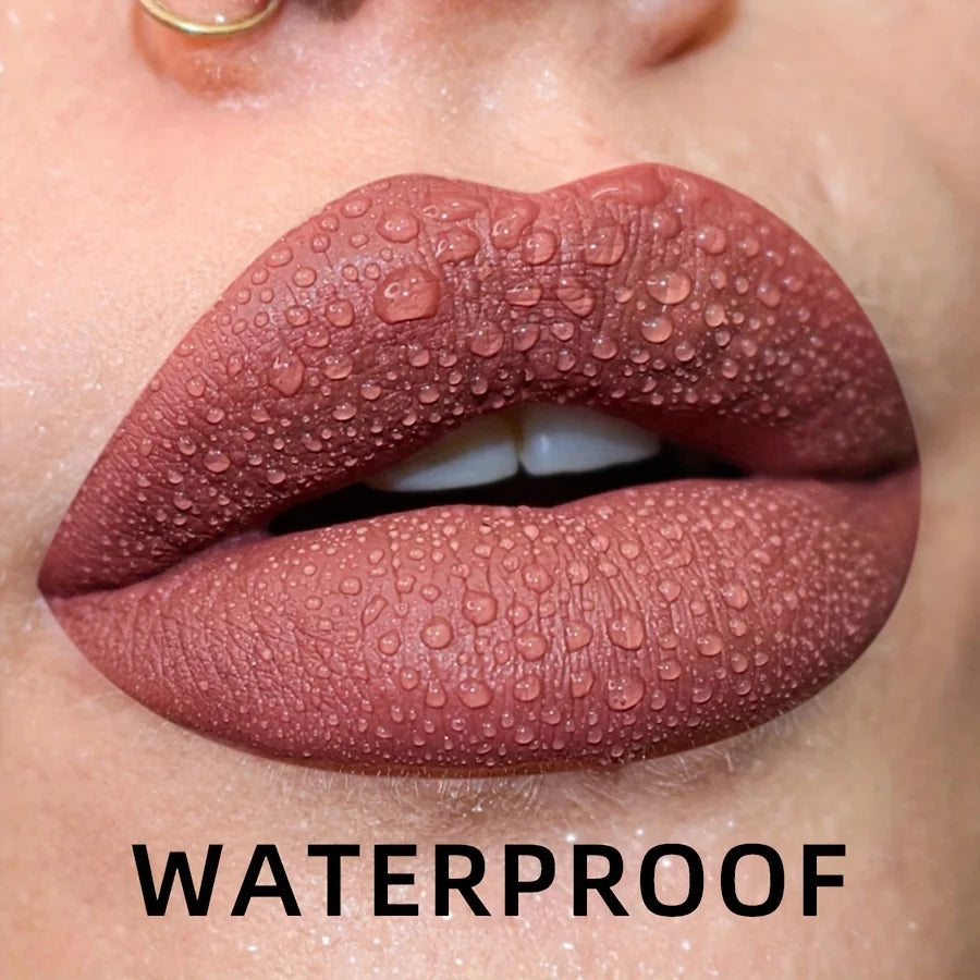 Brillo labial mate aterciopelado LuxuryGlow de 19 colores: labial líquido resistente al agua y de larga duración.