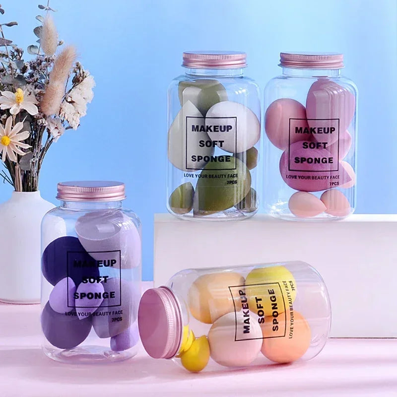 Juego de 7 esponjas de maquillaje con degradado LuxuryGlow con caja de cartón para guardar huevos: suaves y reutilizables.