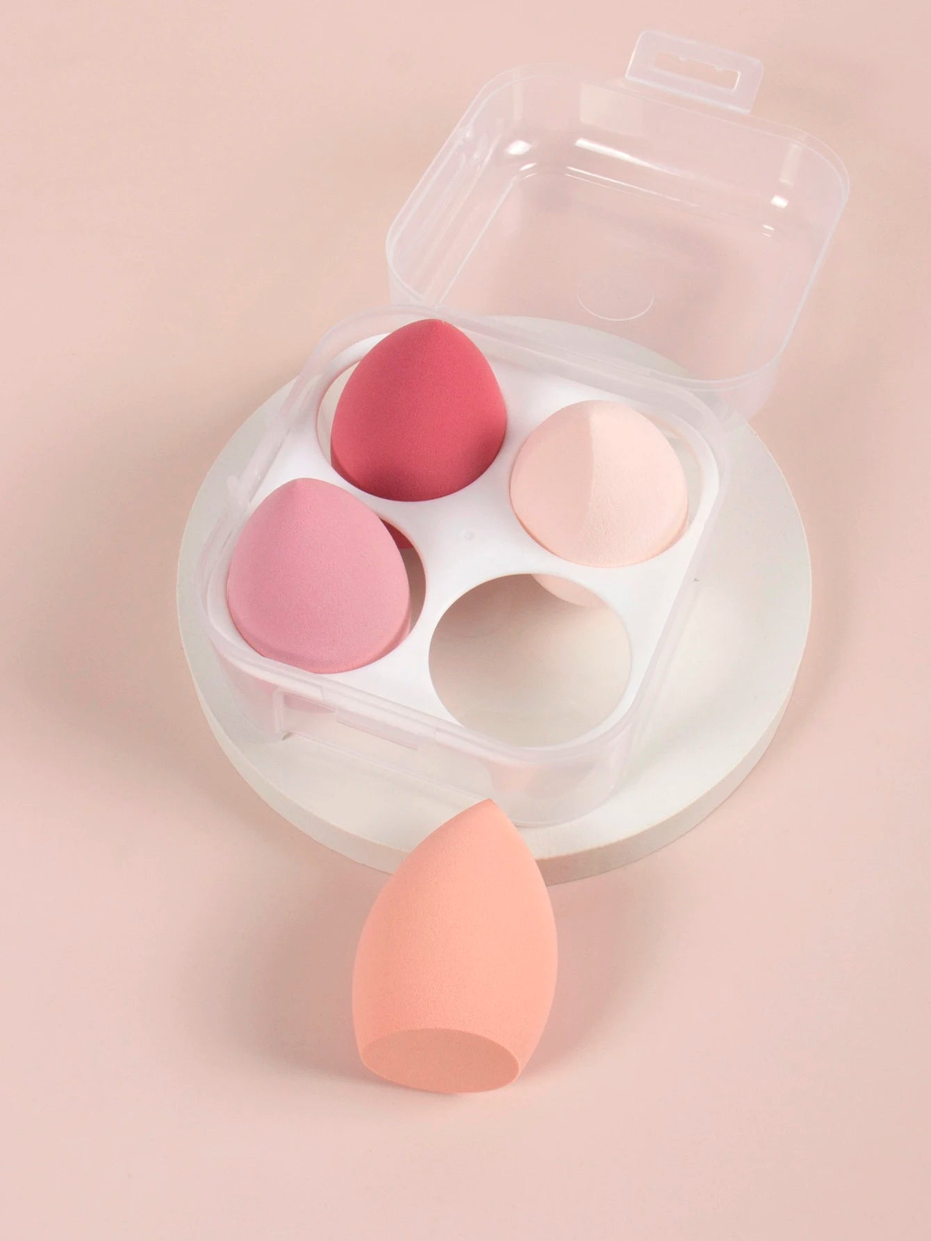 LuxuryGlow 4-Piece Beauty Egg Makeup Sponge Set with Hygienic Storage Case – Flawless Finish