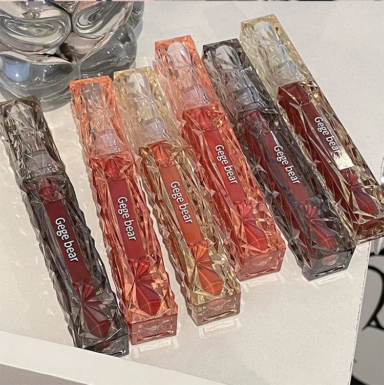 Brillo de labios Crystal Mirror de Gege Bear: hidratante, brillante y con volumen.