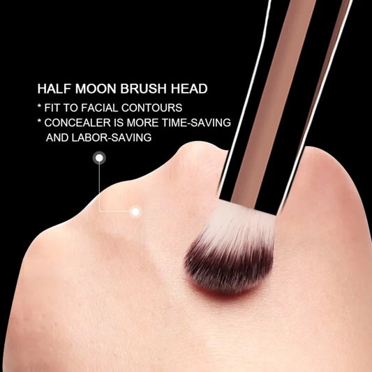 فرشاة كريم الأساس الفاخرة ذات اللمسة النهائية السلسة - ألياف ناعمة، تطبيق مثالي وتغطية سلسة