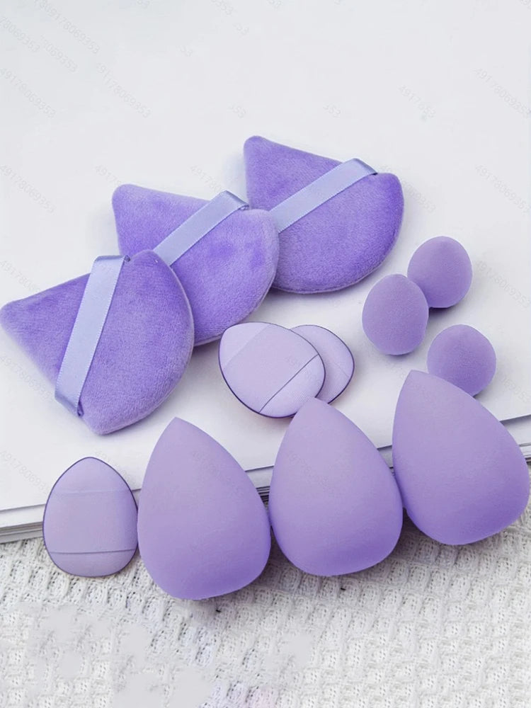 LuxuryGlow - Juego de 12 mini borlas para polvos y herramientas de maquillaje: suaves esponjas de aire sin látex para polvos sueltos y base.