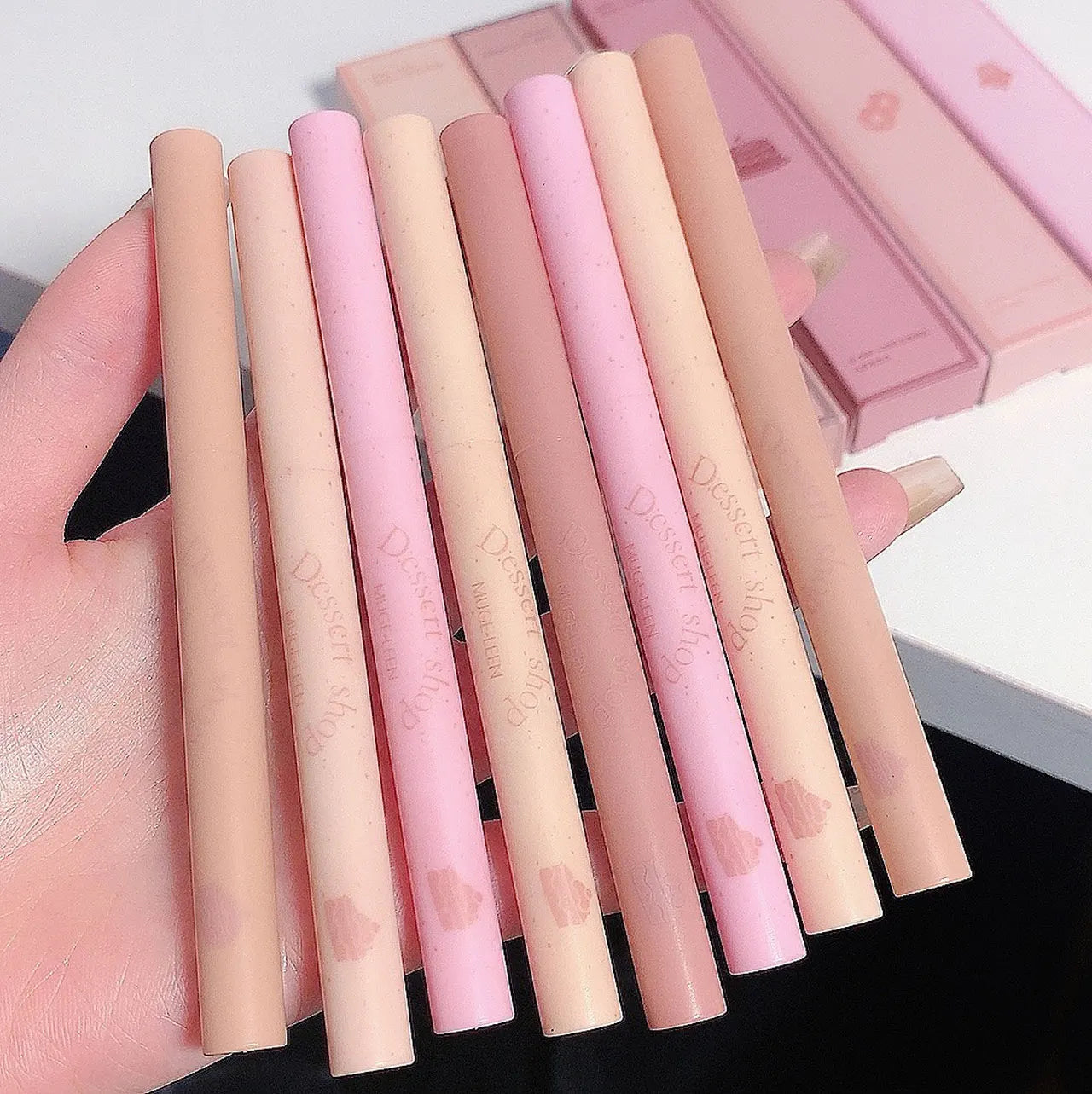 LuxuryGlow Waterproof Automatic Lip Liner Pen – Long-Lasting Smooth Outline