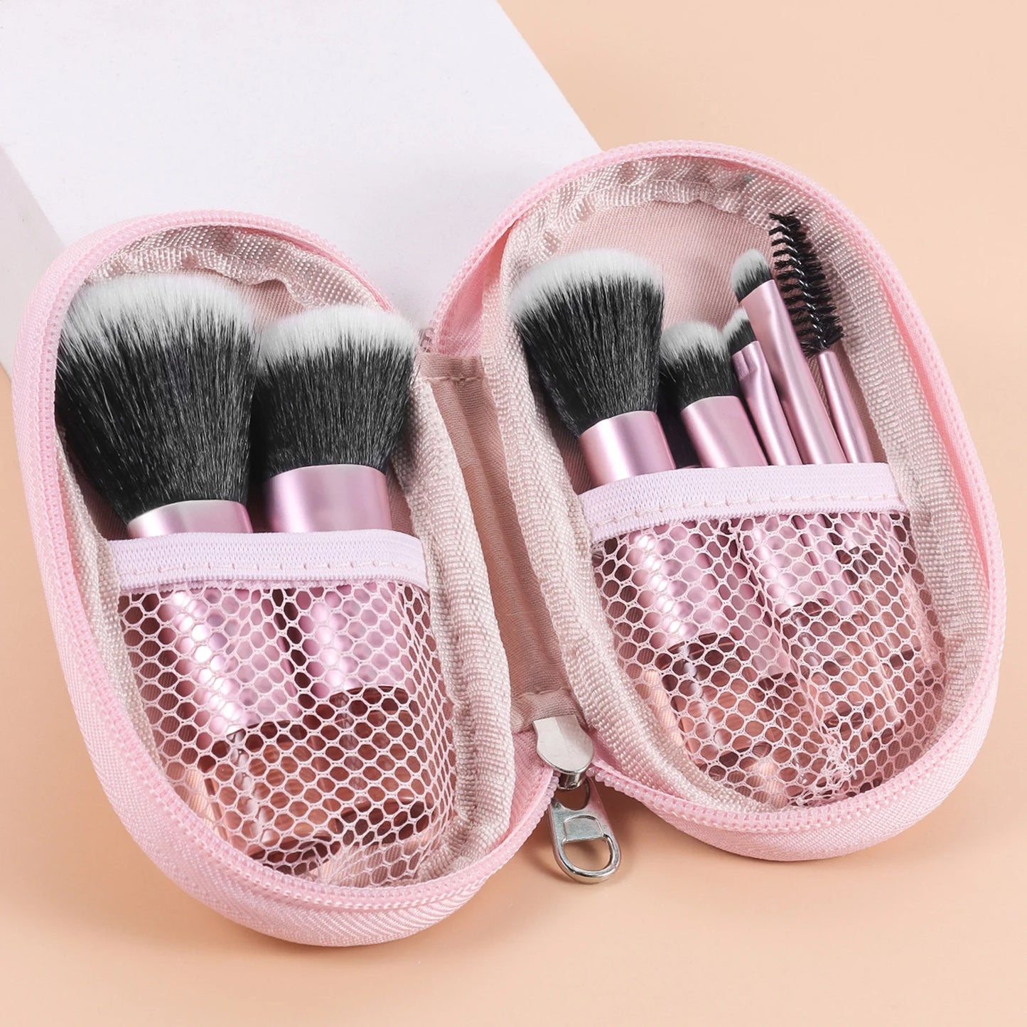 مجموعة فرش مكياج صغيرة من LuxuryGlow، 10 ألوان، مجموعة سفر محمولة مع إسفنجة وأدوات
