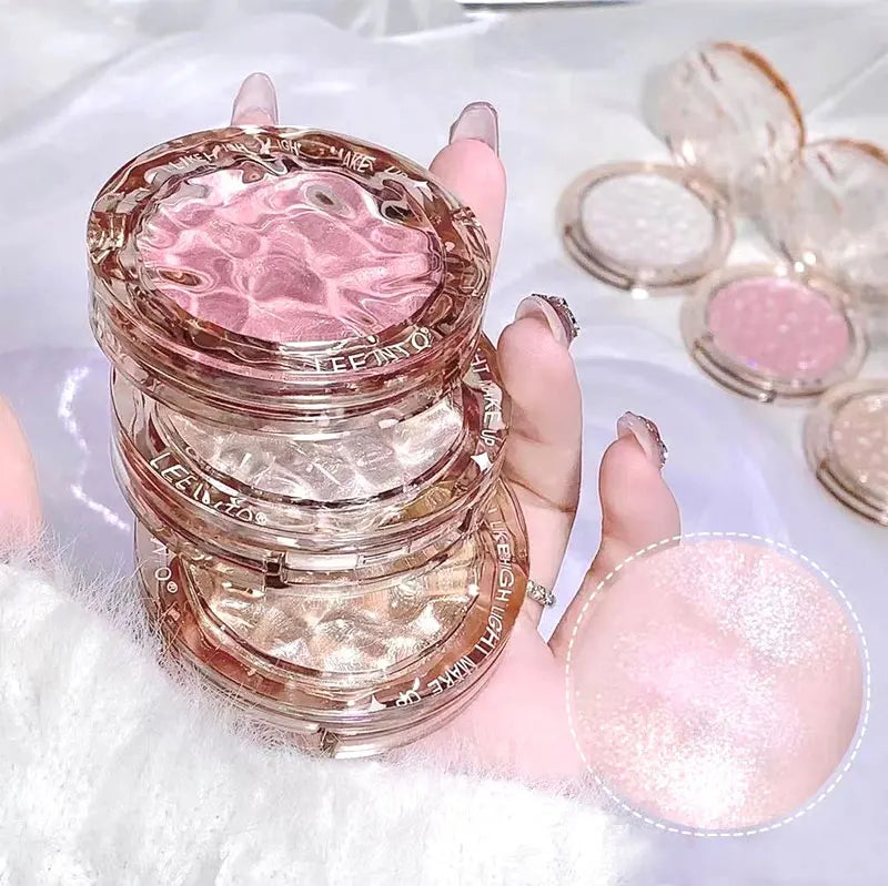 لوحة تحديد وإضاءة فاخرة عالية اللمعان من LuxuryGlow - كريم لامع يدوم طويلاً لتوهج طبيعي ولمسة نهائية مشرقة