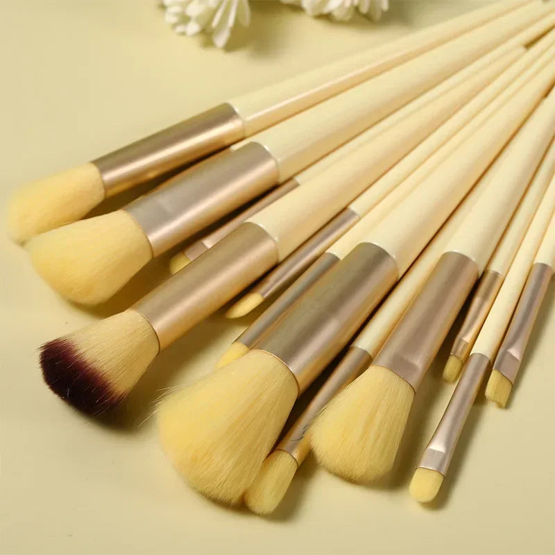 Juego de 13 brochas de maquillaje para mujer, para sombra de ojos, base, colorete, herramientas de maquillaje suaves, bolsa de belleza