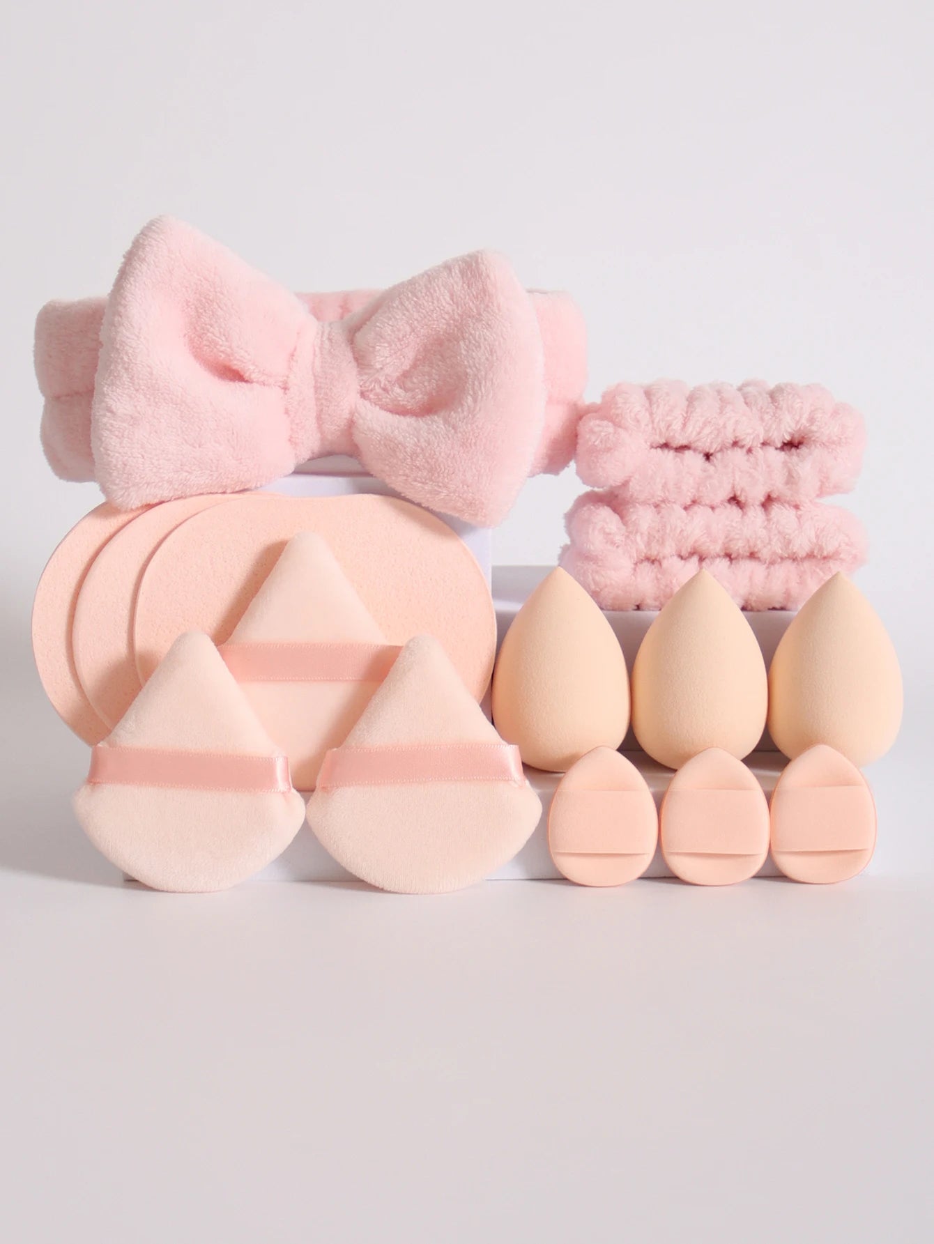 LuxuryGlow 15-Piece Makeup Sponge & Cosmetic Puff Set – Beauty Blender, Headband & Wristband