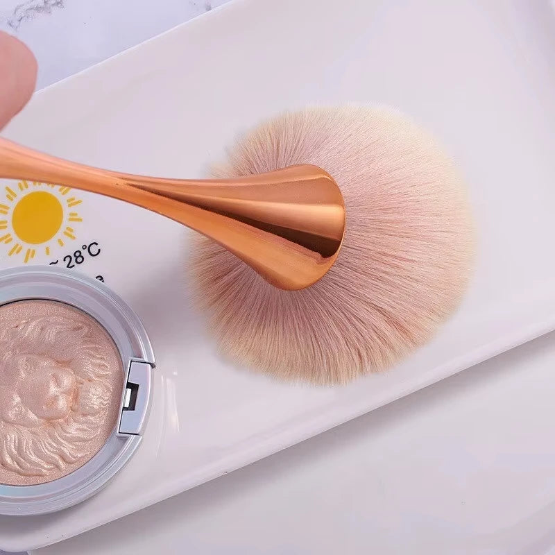 WRDEW Rose Gold Fan Makeup Brush – Soft Blush, Highlight & Powder Brush