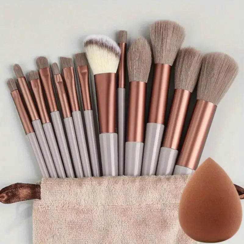 Juego de brochas de maquillaje suaves profesionales LuxuryGlow: 13, 14, 15 y 16 piezas para base, sombras de ojos, polvos y kabuki.