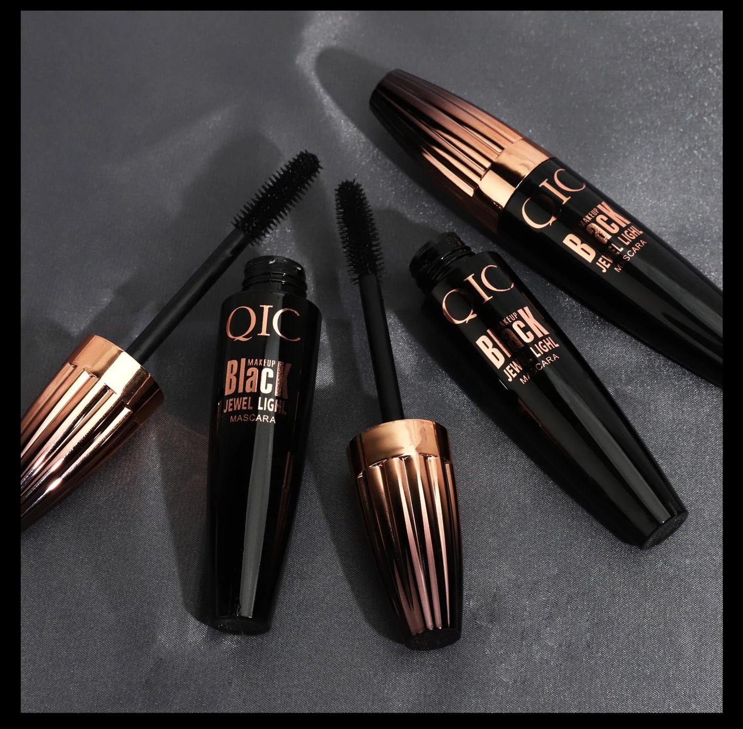 QIC 4D Waterproof Lash Mascara – Long-Lasting Curling & Thickening
