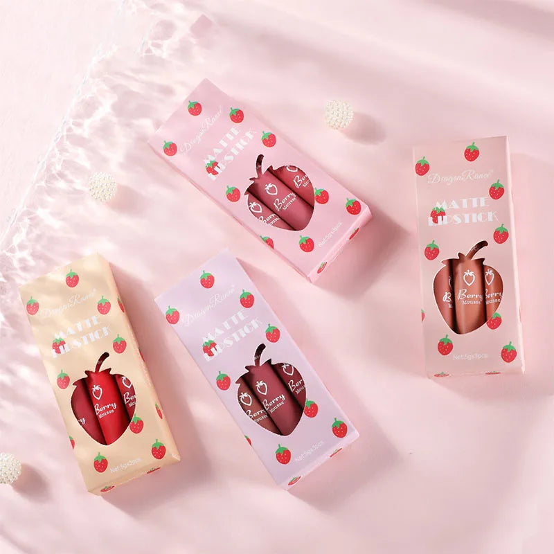Dragon Ranee - Set de 3 brillos labiales mate de fresa aterciopelados: resistentes al agua y de larga duración