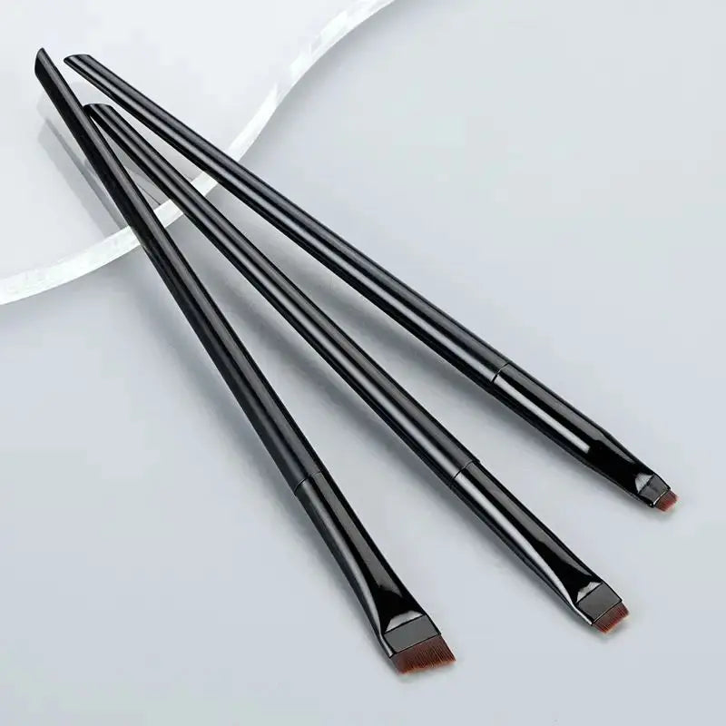 LuxuryGlow 3-Piece Eyeliner & Eyebrow Brush Set – Ultra-Fine & Flat Precision Tools