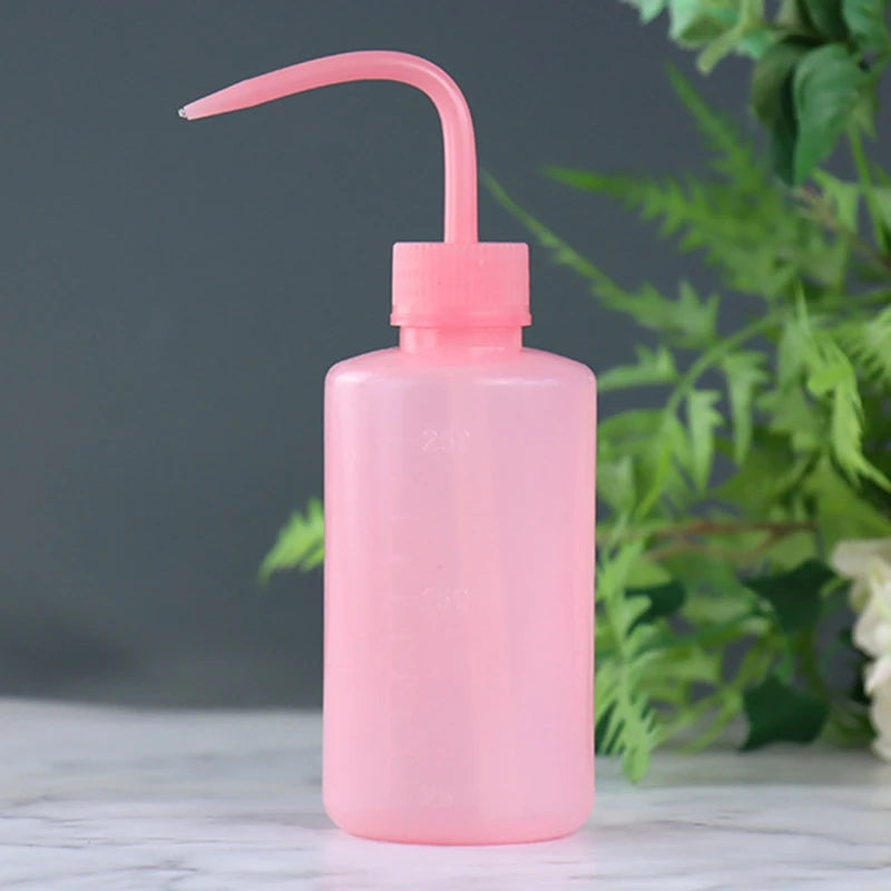 ZernBer Elbow Eyelash Cleaning Bottle – Precision Squeeze Lash Rinse Tool (1PC)