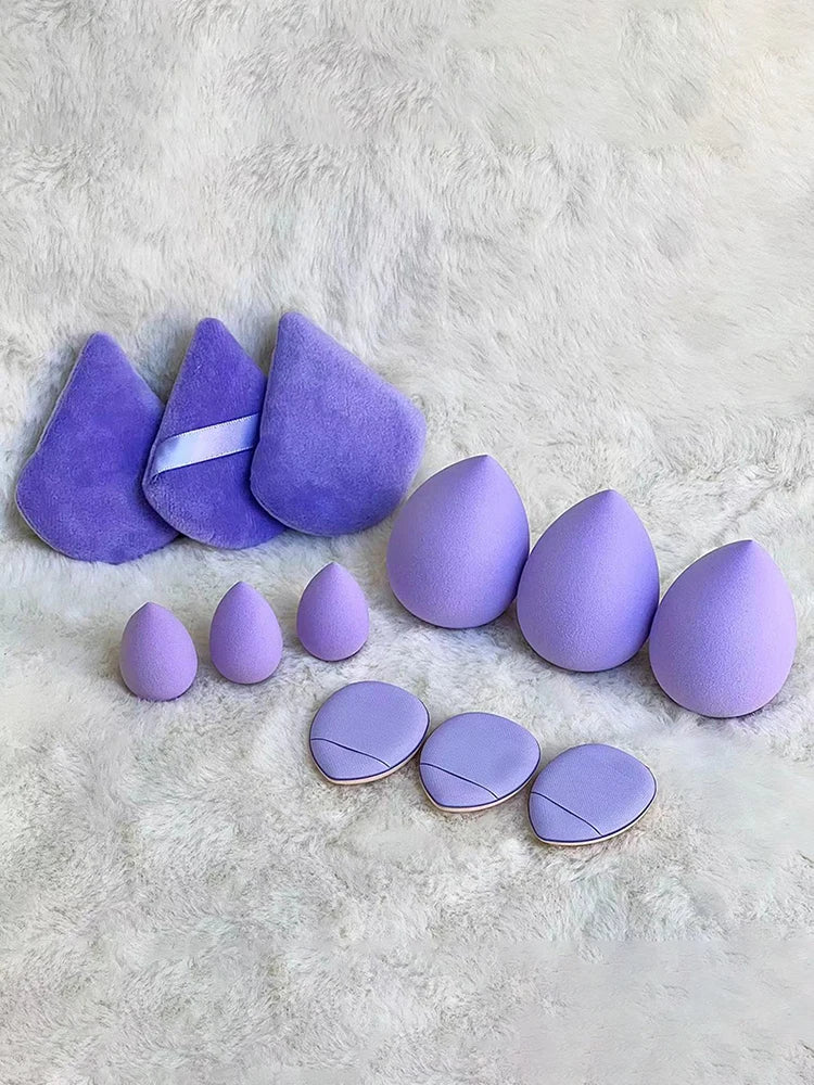 LuxuryGlow - Juego de 12 mini borlas para polvos y herramientas de maquillaje: suaves esponjas de aire sin látex para polvos sueltos y base.