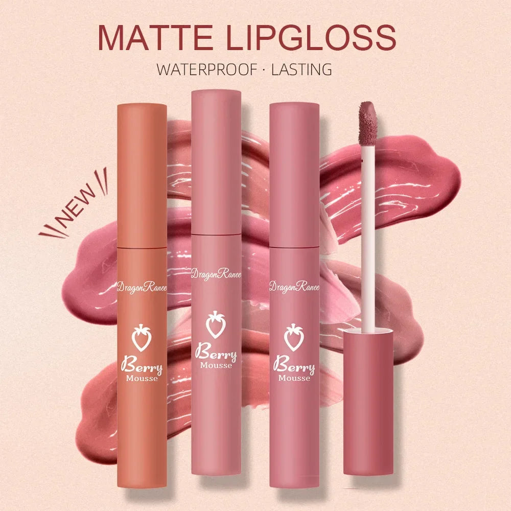 Brillo de labios mate nude LuxuryGlow: 12 colores aterciopelados, resistente al agua y de larga duración.