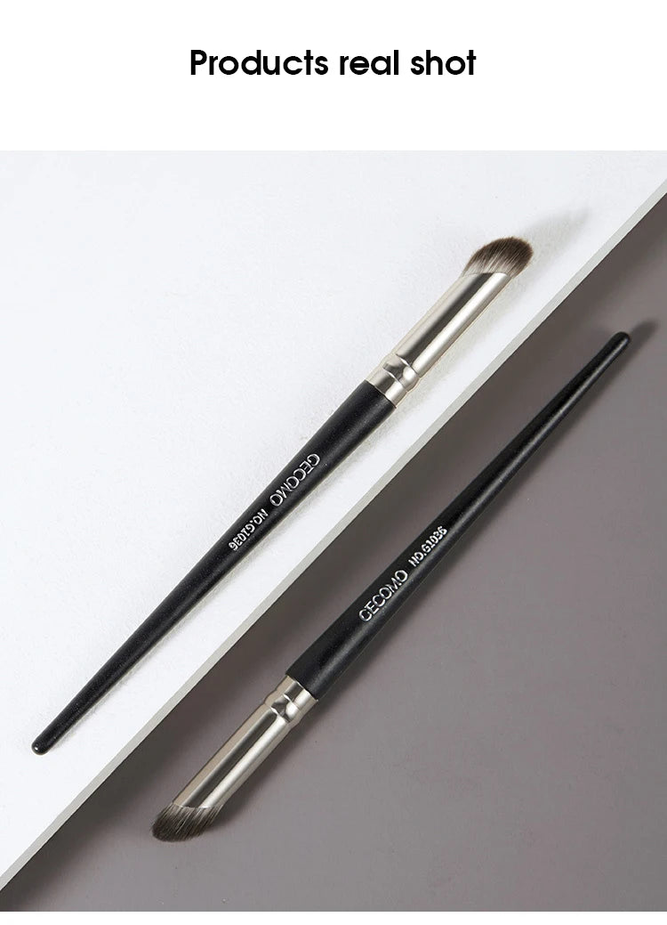 GECOMO Finger Concealer Brush – Soft Round Head for Spot & Pimple Coverage