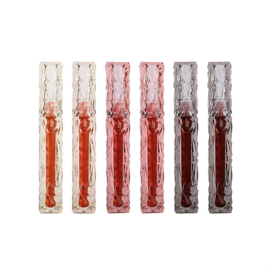 Brillo de labios MAXFINE Mirror: brillo transparente de larga duración, hidratante y resistente al agua con efecto halo.